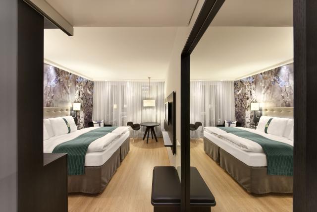 ROOM6